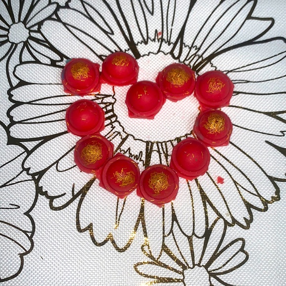 ❤️RED CANDLE DOTS ❤️ - Picture 1 of 2